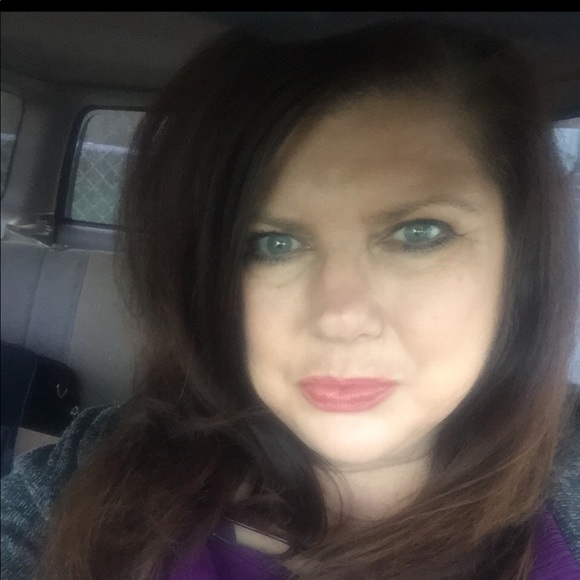 Meet your Posher, Felicia - Picture 1 of 1